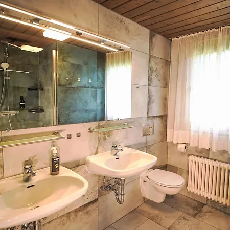 Schwarzwaldhof Mit Pool & Sauna By Interhome Nyaraló